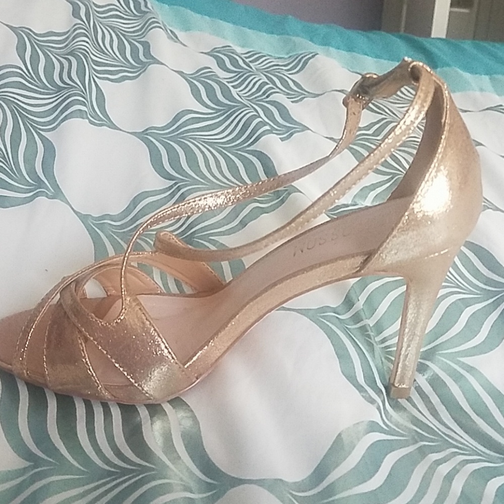 Shoes - Picture 4 of 4